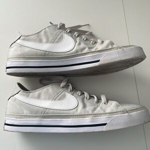 Nike Women’s Shoes 9.5 Court Legacy Off White Wish Bone